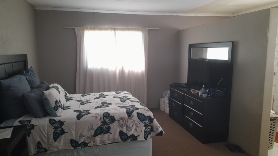 3 Bedroom Property for Sale in Hartbeesfontein North West